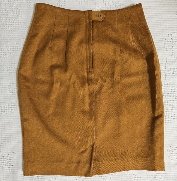 Vintage Madison Wool Skirt - Picture 4 of 6